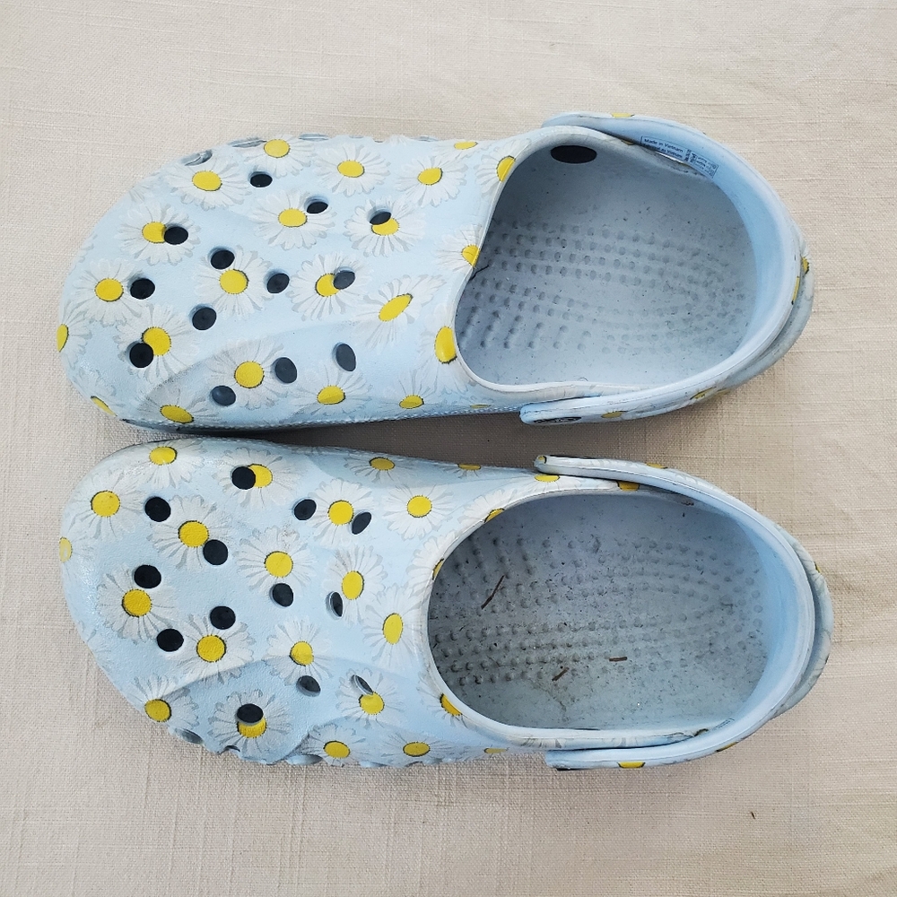 Crocs daisy blue women's 8 men's 6 - Picture 2 of 9